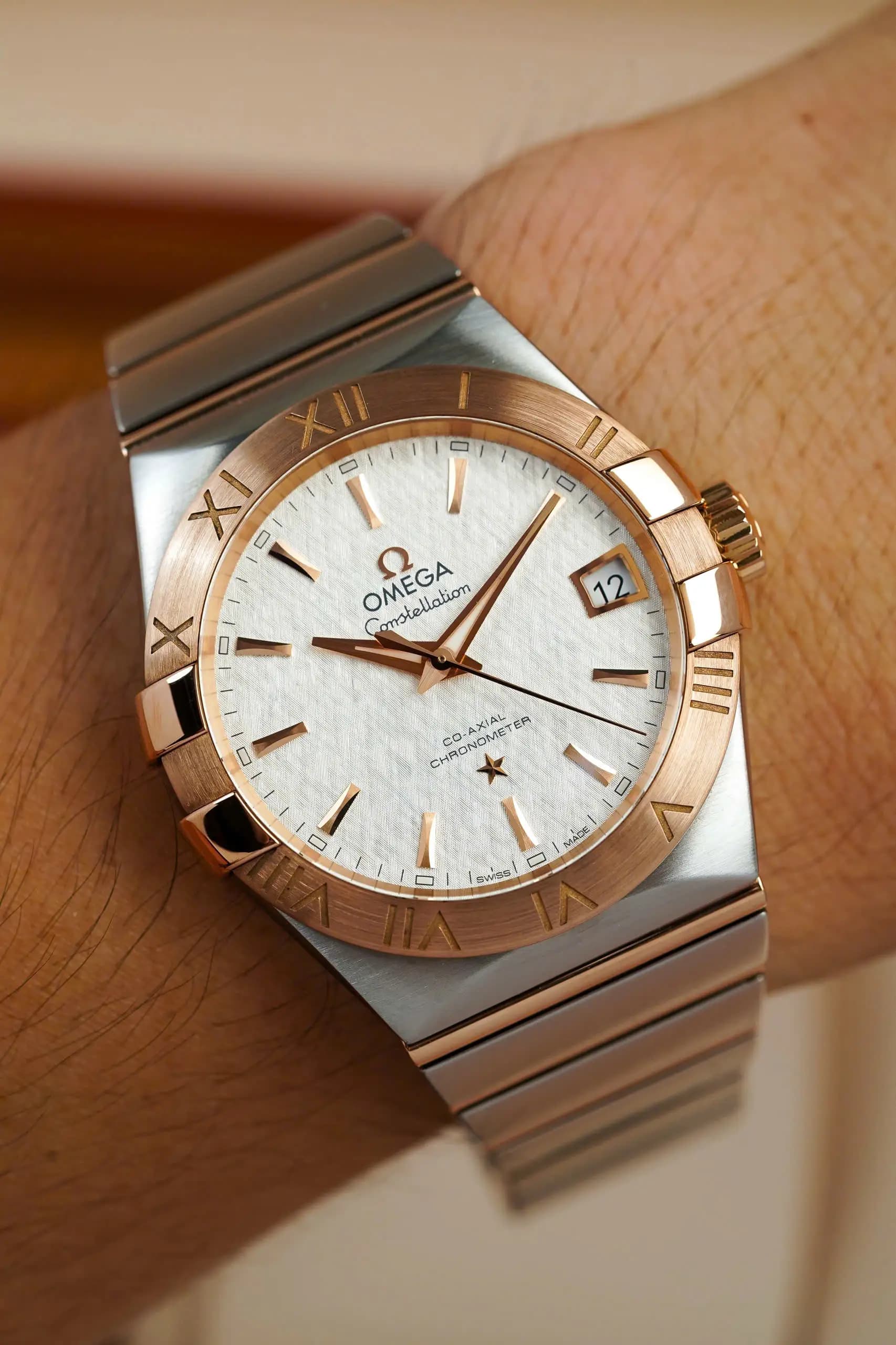 ĐỒNG HỒ OMEGA 123.20.38.21.02.007 LIKE NEW